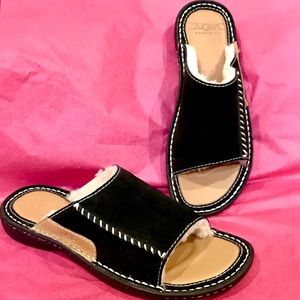 NWOT UGG AUSTRALIA Slip On Sandals Black Suede NEW